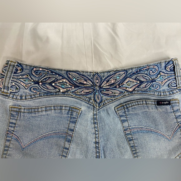 Angles Jeans Acid Wash Light Blue Shorts with Flower Embroidery Size 11 - Picture 6 of 9